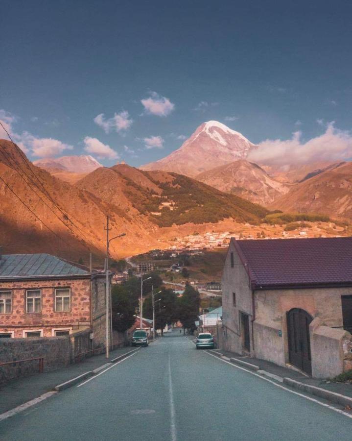 Ineza'S Guest House Kazbegi Εξωτερικό φωτογραφία