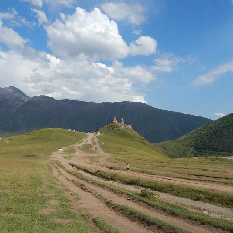 Ineza'S Guest House Kazbegi Εξωτερικό φωτογραφία
