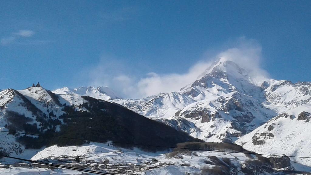 Ineza'S Guest House Kazbegi Εξωτερικό φωτογραφία